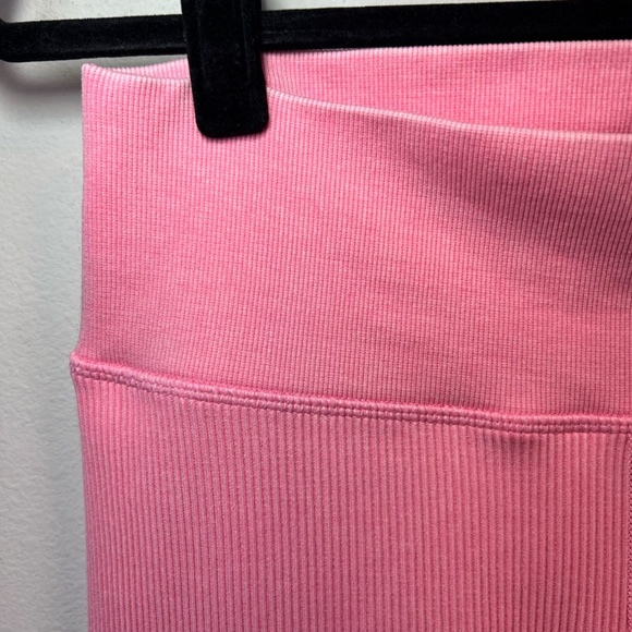 OFFLINE by Aerie Women's Main Squeeze High Waisted 7/8 Leggings Pink Textured XL - Picture 9 of 10